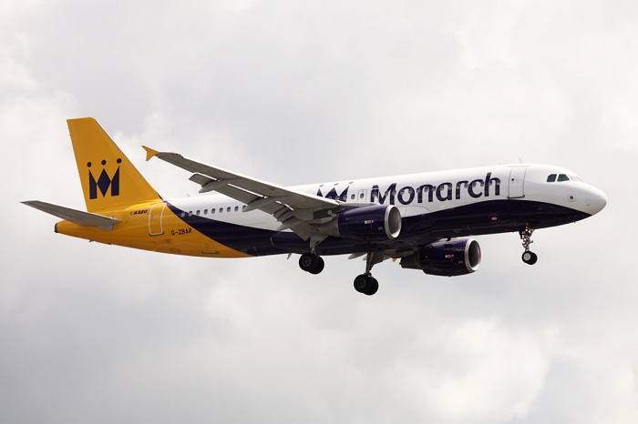 Airbus A320-214, Monarch Airlines, registrace G-ZBAR