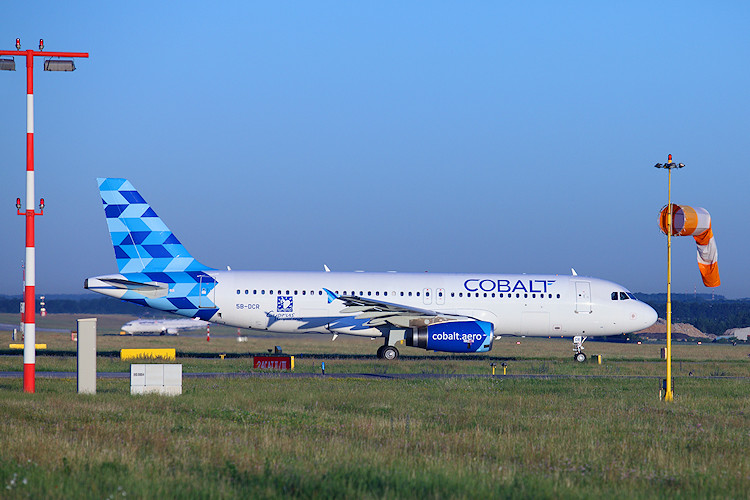 Airbus A320-232, Cobalt Air, registrace 5B-DCR