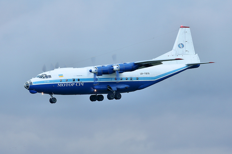 Antonov An-12BK, Motor Sich, registrace UR-11819