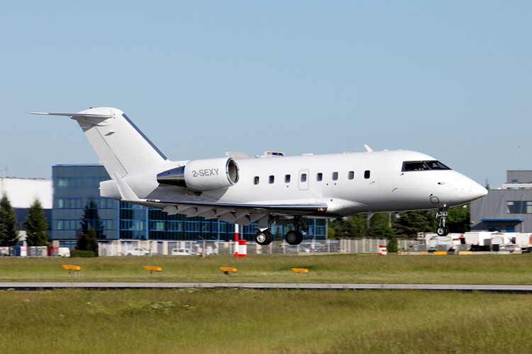 Bombardier CL600-2B16 Challenger 601-3A, Volare Aviation GSY Ltd, registrace 2-SEXY