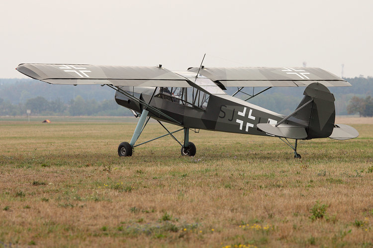 Fieseler Fi-156 Storch (replika), registrace OK-JUQ35