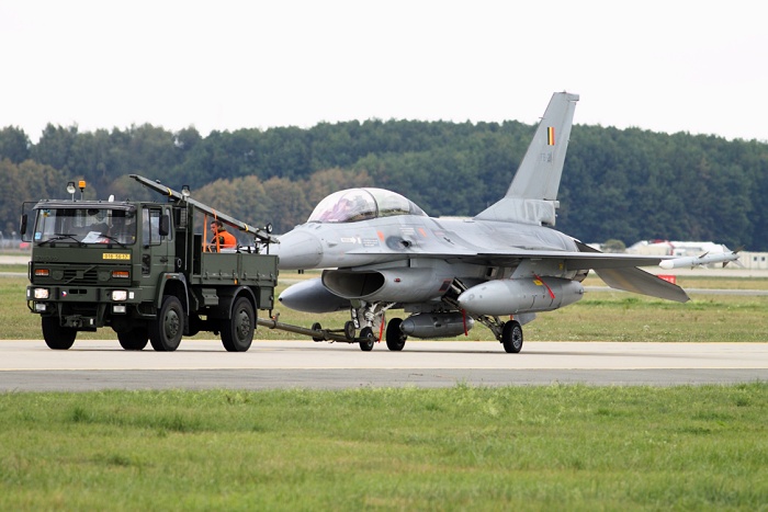 General Dynamics F-16BM