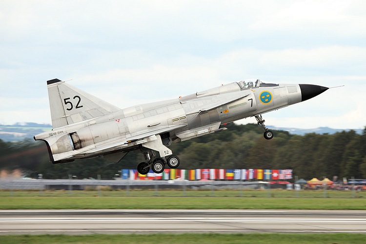 Saab AJS-37 Viggen, Swedish Air Force Historic Flight, registrace SE-DXN