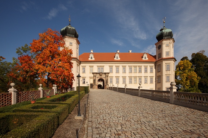 zámek Mníšek pod Brdy